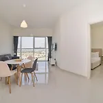 Peaceful 1Br In Damac Hills Dubai By Gp Holiday Homes