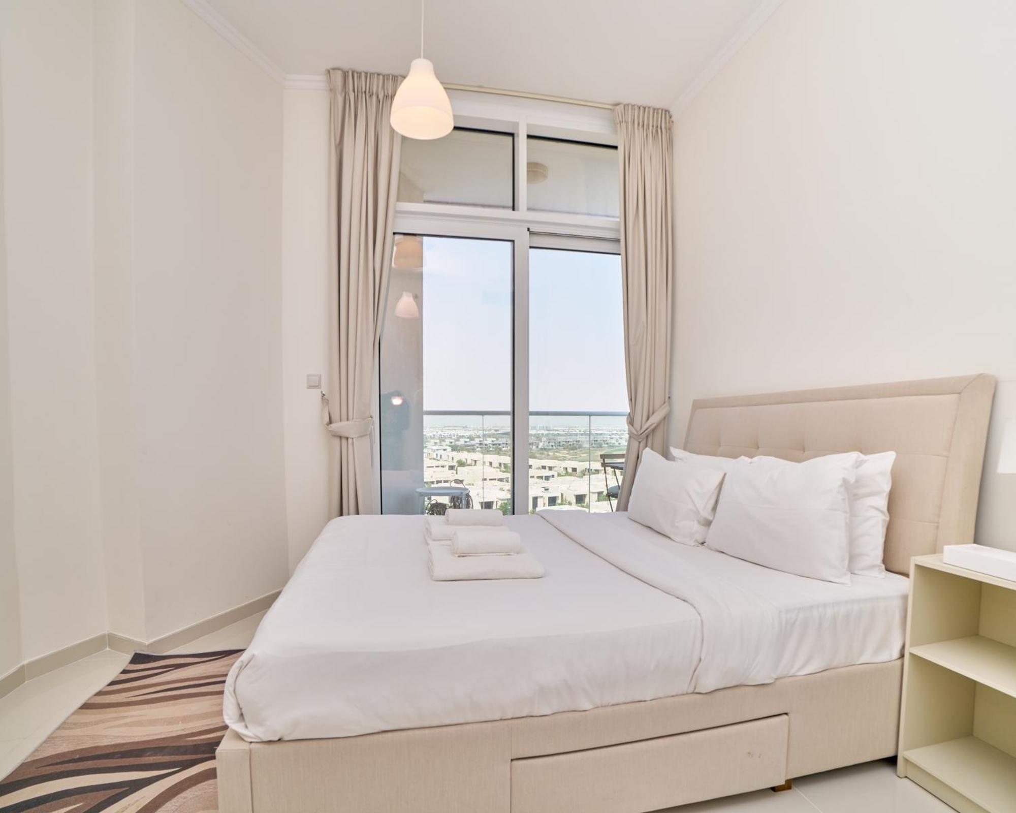 Peaceful 1br In Damac Hills By Gp Homes * Dubai